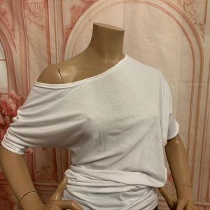 White Asymmetrical Beautiful Top - Size: 10 (US) Theron’s Fashion and Bridal Boutique