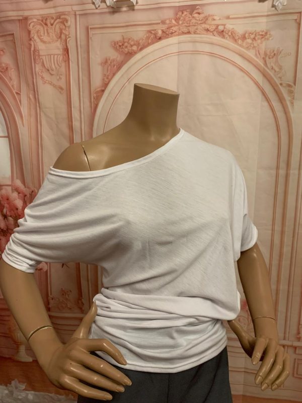 White Asymmetrical Beautiful Top - Size: 10 (US) Theron’s Fashion and Bridal Boutique