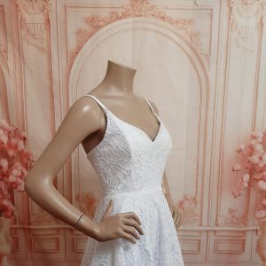 White short lace dress Pretoria East
