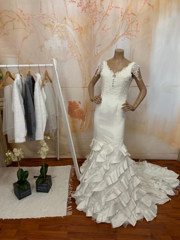 Off White Mermaid Wedding Dress Theron's Fashion and Bridal Boutique