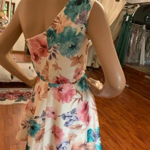 Floral Short Beautiful Dress - Size 12 (US) Theron's Fashion and Bridal Boutique