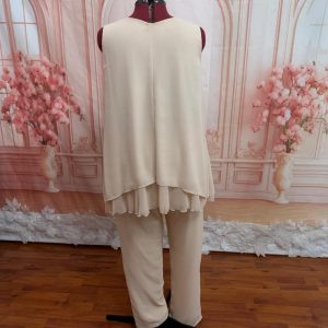 Peach Matching Set Beautiful Top with Detail - Size 22/48